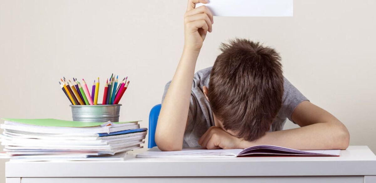 Pensión alimenticia cuando el hijo repite curso