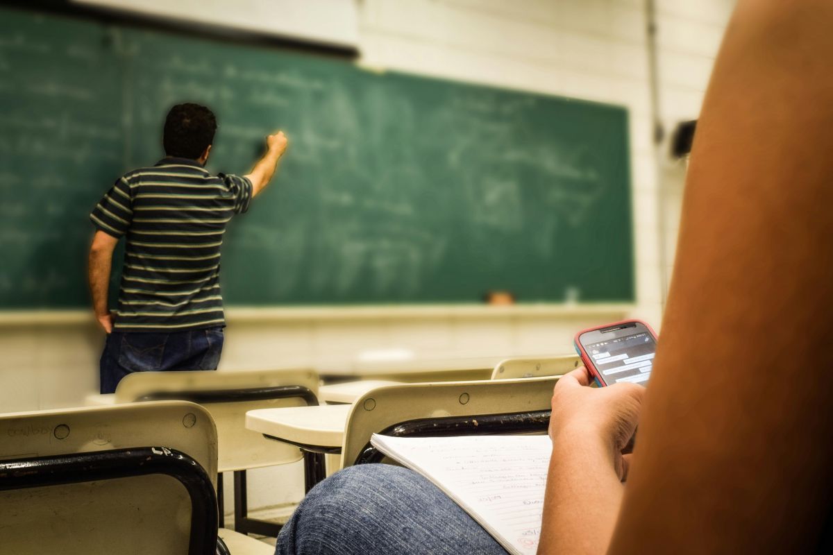 ¿Quién paga el colegio tras un divorcio?