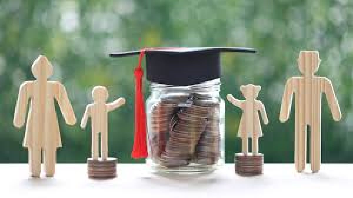 Separación con hijos universitarios: obligaciones legales